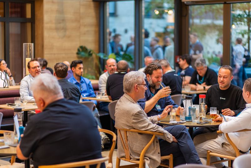 Partner bei der Abendveranstaltung (Bild: Synaxon)