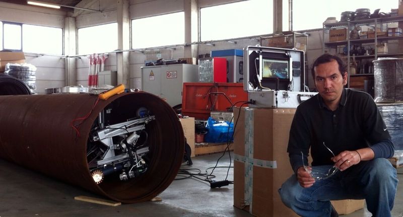 Robotertest im Rohrlager von Wiener Wasser in Laxenburg (Bild: TU Wien)