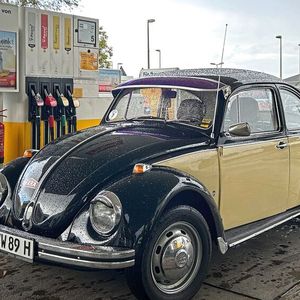 VW Typ 1 (Käfer) gab es in der DDR in beachtlicher Stückzahl. Auch bei diesen heutigen Oldtimern passen Fahrzeug und Dokumente nicht immer zusammen.(Bild:  Diehl – VCG)