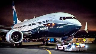 Es geht aufwärts! Die Luftfahrtmesse in Farnborough, die am 20. Juli gestartet ist, bescherte dem gebeutelten Flugzeugbauriesen Boeing einen Großauftrag über 100 Maschinen des Typs 737 Max ... (Bild: Boeing)