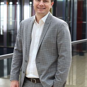 Gunnar Mey, Abteilungsleiter Industrie bei der Messe Stuttgart freut sich über die breite Unterstützung der Aussteller für die AMB 2022.