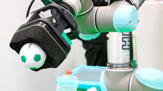 Mit dem Kenos-KCS-Greifer von Piab lassen sich Objekte aus nahezum jedem Material handeln. (Sonnenberg)