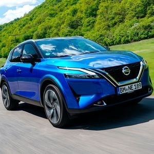 Angeboten wird derzeit nur ein 1,3-Liter-Turbo-Benziner in zwei Ausbaustufen mit 103 kW/140 PS oder für einen Aufpreis von rund 1.200 Euro mit 116 kW/158 PS.(Bild:  Wolfgang Groeger-Meier/Nissan)