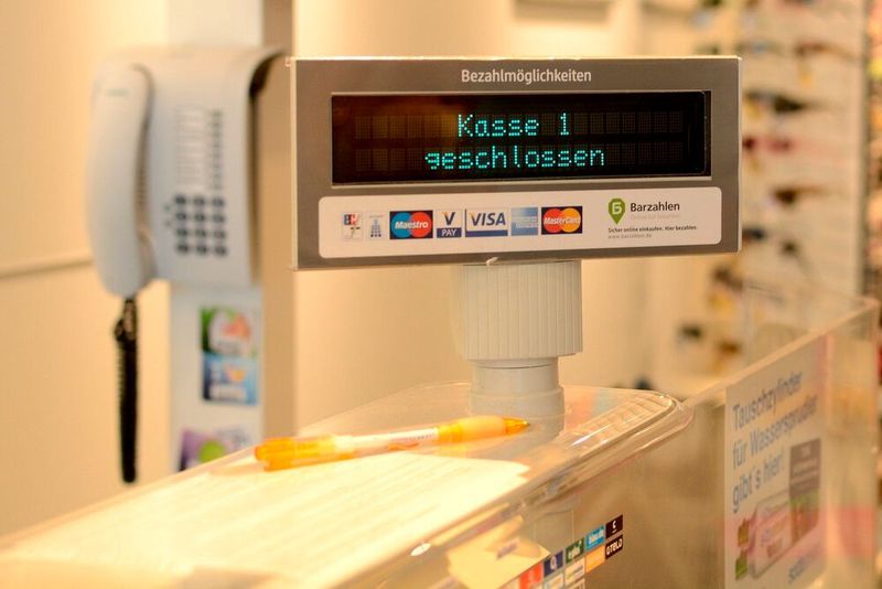 Betriebe müssen ihre elektronischen Kassen mit einem zertifizierten Sicherheitssystem aufrüsten. (Bild:  gemeinfrei / Pixabay /  Pixabay)