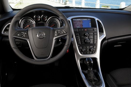 Mit 25 Litern hat Opel den Stauraum in Ablagen im Vergleich zum Vorgänger mal eben verdoppelt. (Archiv: Vogel Business Media)
