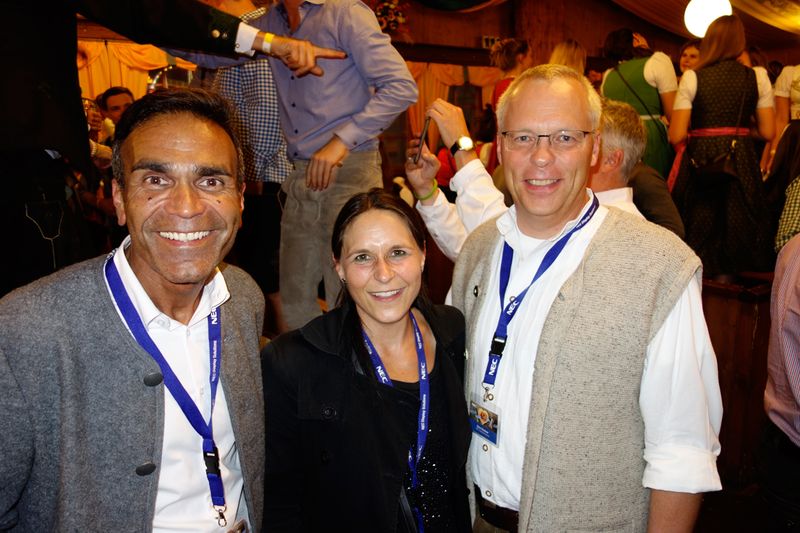 Verena Johnen, Delo, mit Ismayil Basusta und Björn Doerner, NEC (Bild: IT-BUSINESS)