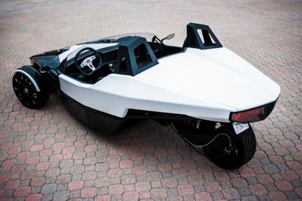 Der Torq Roadster: das elektrisch angetriebene Trike mit 300 kW könnte in einem Batman-Film mitspielen (Epic Electric Vehicles)