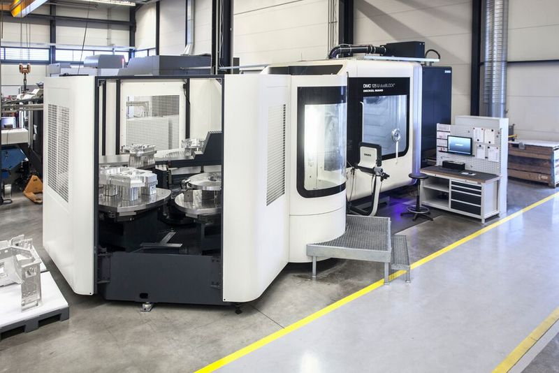 Auch ein Fräszentrum DMC 125U steht zur Verfügung. (Bild: Berghoff)