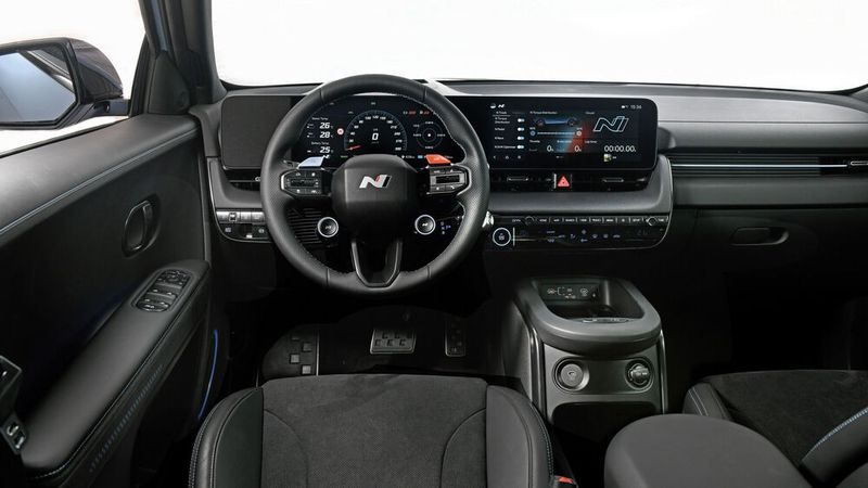 Das Cockpit bietet eine Vielzahl von individuellen Einstellmöglichkeiten. (Bild: Hyundai)