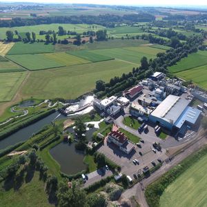 Blick auf das Werk von Richard Geiss in Offingen. 