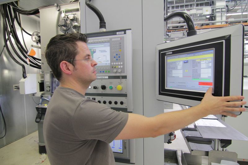 Die P7000 werden zur maschinennahen Visualisierung eingesetzt. (Bild: Phoenix Contact)