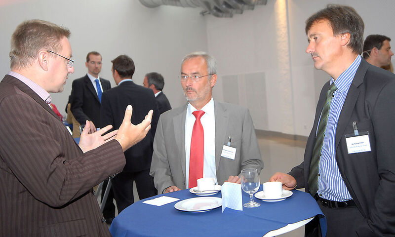 Jürgen Wolf, IBS, Eberhard Schmauch, LTi ELECTRONiCS und Wolfgang Peter, VIERLING Production (Archiv: Vogel Business Media)