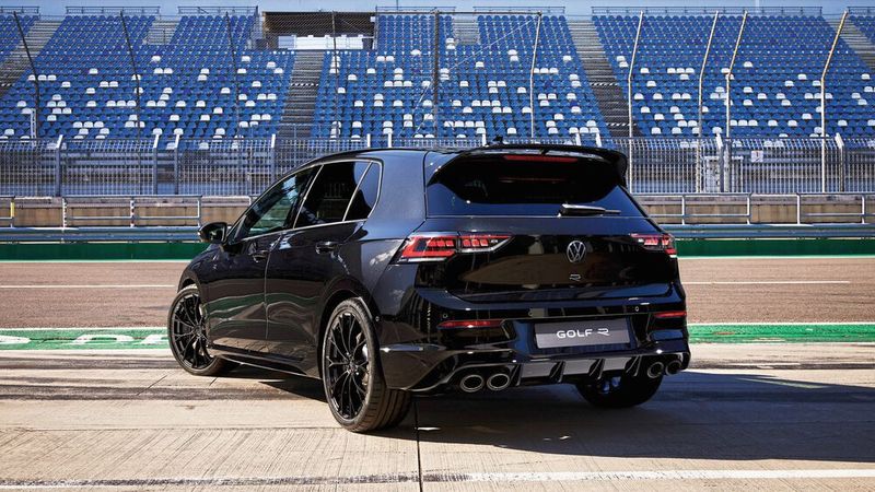 VW offeriert eine komplett in Schwarz gehaltene R Black Edition für 58.440 Euro. (Bild: Volkswagen AG)