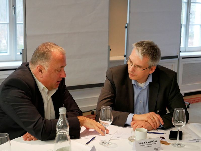 (v. l.) Dinko Eror, DELL EMC, und Sven Ramuschkat, tecRacer (Vogel IT-Medien GmbH)