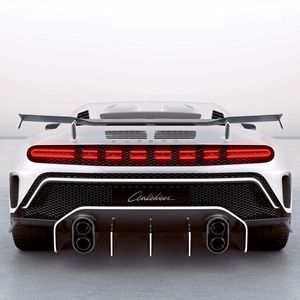 (Bugatti)