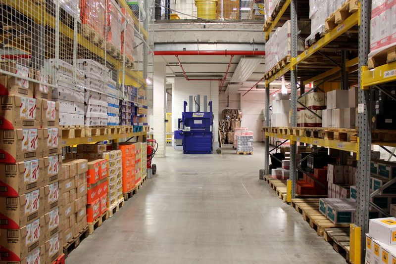 Aufstellort des „AutoLoadBaler“ im Halleninneren. (Bild: Strautmann)