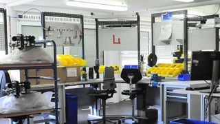 Ein Jahr lang dient die ELA-Anlage mit 48 kombinierten Modulen der Evac GmbH als Werkserweiterung. (Bild: ELA)