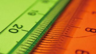 Wettbewerber, die höhere Preise durchsetzen als Sie, sollten der Maßstab für Ihre Preisverhandlungen sein.  (Bild: Klicker/Pixelio.de)