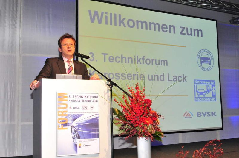 Bundesinnungsmeister und ZDK-Vizepräsident Wilhelm Hülsdonk will das Autoglasgeschäft zurück ins Gewerbe holen. (Archiv: Vogel Business Media)