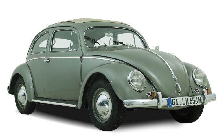 Der 2. Preis, ein VW-Käfer „Ovali“, Baujahr 1956, wird von Günther Jauch gespendet. Den Käfer mit Faltdach und Ovalfenster hatte sich Jauch bereits 1986 gekauft. Der Wirtschaftswunderwagen im grauen Metallic-Lack war da gerade im Oldtimeralter angekommen, was ihm allerdings auch anzusehen war. Jauch spendierte dem Grauen deshalb eine aufwendige Restaurierung. (Foto: Lebenshilfe)