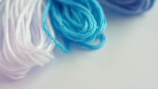 Smarte Textilien sind flexibel, dehn- und faltbar. Sie lassen sich für ganz unterschiedliche Einsätze verwenden. (Bild: gemeinfrei)