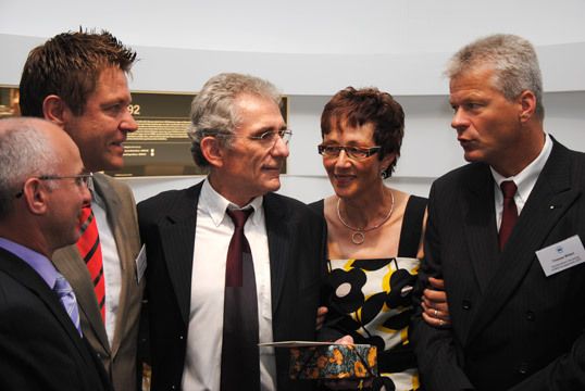 Abschied von ZDK-Vorständen: (v.l.) Reinhard Ott, Wilhelm Hülsdonk, Rudolf Schüssler mit Frau und Thomas Willert. (Archiv: Vogel Business Media)