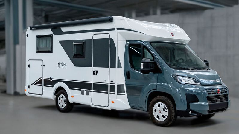 Der Absatz von Reisemobilen ist in Deutschland weitgehend stabil, abwärts geht es mit den Wohnwagen-Verkäufen.(Bild:  Bürstner)