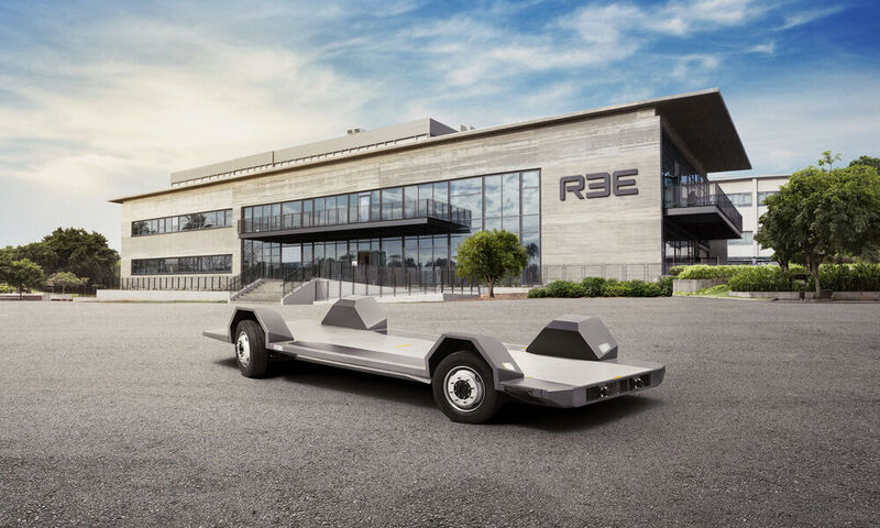 Die skalierbare und modulare P7-Architektur von REE wurde für elektrische Lastwagen, Schulbusse, begehbare Transporter und Lieferwagen entwickelt.