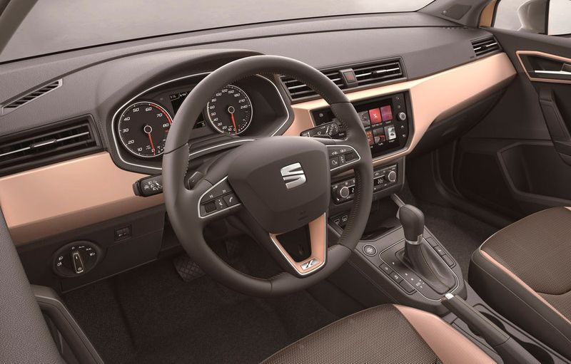 Optional wird es ein neues Infotainmentsystem mit 8-Zoll-Touchscreen geben. (Seat)