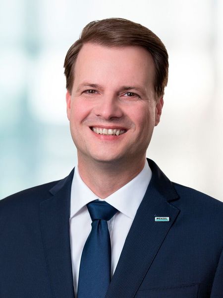 Prof. Heiko Wenzel-Schinzer von der Wenzel Group in Wiesthal: „Wir messen mehr, durch optische Lösungen, 5-Achsmesskopf oder spezielle Messmaschinen schneller und geben dank geschlossener Regelkreise direktes Feedback an die Bearbeitungsmaschinen.“ (Wenzel)