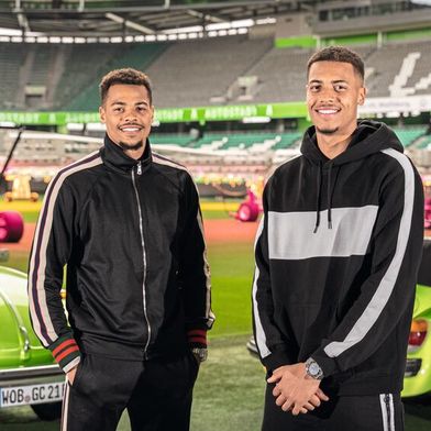 Volkswagen will weiterhin auf die Strahlkraft des Fußballs im Marketing setzen und unterstützt weiterhin den VfL Wolfsburg als 100-prozentige Tochter mit Millionensummen. (Bild: Volkswagen)