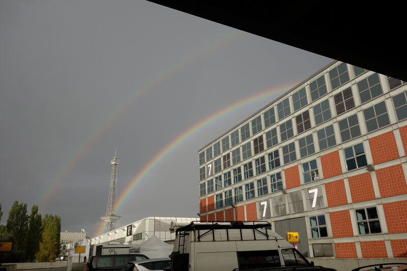 Doppelter Regenbogen über der IFA. (Bild: IT-BUSINESS)