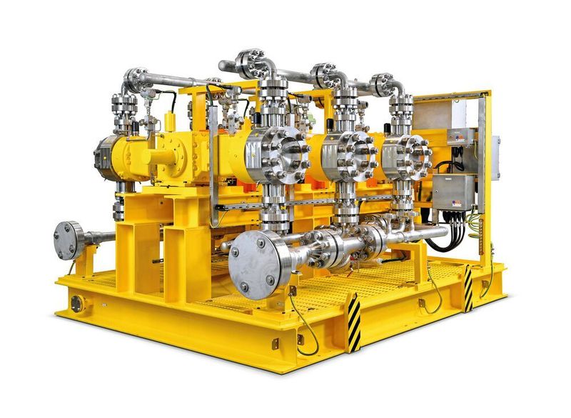 Complex process skids and package units become the building block of the modular system (here a chemical injection system) (Lewa)