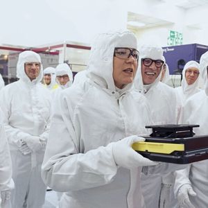 Offizielle Einweihung der NanoIC Pilotlinie in der neu eröffneten Reinraum-Erweiterung des imec-Campus in Leuven.(Bild:  imec)