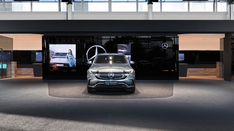 „MAR 2020“ im Autohaus Kunzmann: Der Mercedes-Partner hat seinen Stammsitz innen komplett neu gestaltet.