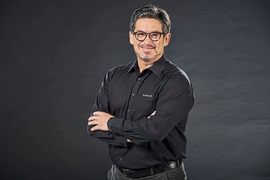 Bernd Krebs: „Im Prinzip fühle ich mich mehr als Widerstandskämpfer und Rebell, der einen Gegenentwurf zu konventionellen Systemen bietet.“ Bernd Krebs: „Im Prinzip fühle ich mich mehr als Widerstandskämpfer und Rebell, der einen Gegenentwurf zu konventionellen Systemen bietet.“