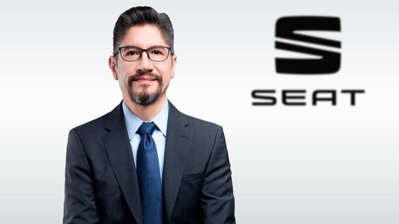 Victor Gonzalez hat zum 1. Oktober die Leitung der Finanzabteilung von Seat in Deutschland übernommen. Zuvor war er Mitglied der Geschäftsführung von JAC-Volkswagen und kümmerte sich dort um die Finanzen und die Beschaffung. Er löst nun Enrique Andrade Mollon ab, der zum Vertriebs- und Marketingcontrolling nach Spanien wechselt.

Víctor Gonzalez studierte an der Universidad de las Américas Puebla in Mexiko Wirtschaftsingenieurwesen und machte seinen Master in Executive Finance an der Rotterdam Business School. Seine nunmehr fast 27 Jahre andauernde Karriere bei Volkswagen begann 1994 in Mexiko. Von 2009 bis 2017 leitete er dort den Bereich Rechnungswesen, Finanzen und Versicherung. 2018 übernahm er schließlich die Position des Finanzvorstands bei JAC Volkswagen im chinesischen Hefei, wo er ein Jahr später auch in die Geschäftsführung des Unternehmens berufen wurde.  (Seat)
