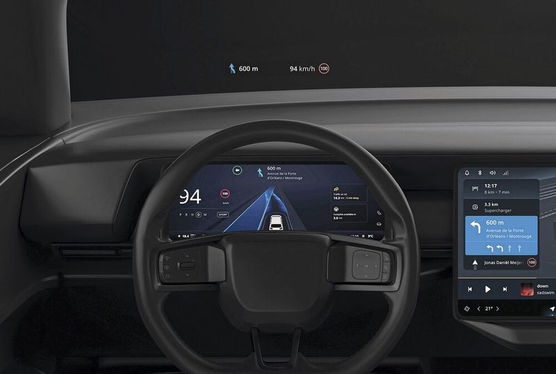 Das Display hinter dem Lenkrad.  (TomTom)