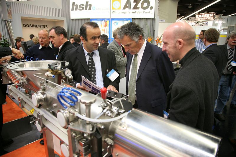 Impressionen vom Messegeschehen. Bild: NuernbergMesse (Archiv: Vogel Business Media)