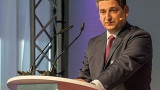 Miguel-Angel López, CFO Sektor Industry, betonte das hochmoderne und zukunftsträchtige Arbeitsumfeld in Fürth. (Siemens Industry)