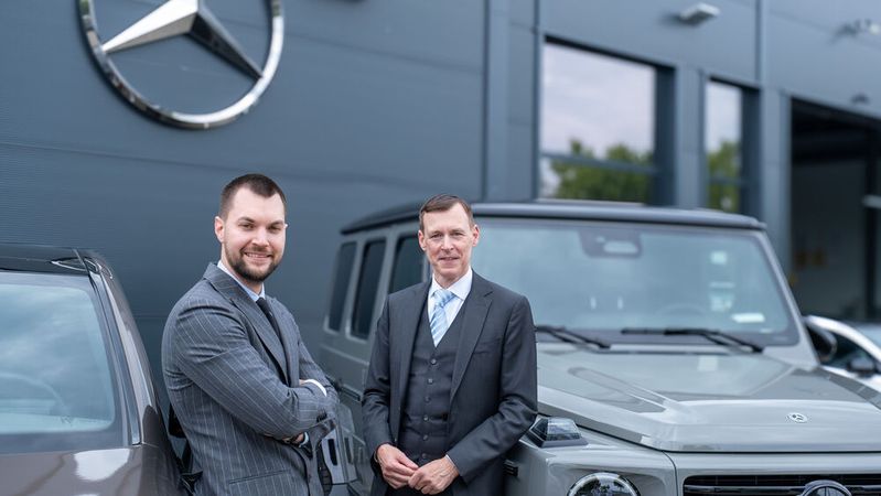 Das fusionierte Unternehmen FGM Mettchen Müller steht künftig unter der Führung von Torsten Diehl (r.) und Leon Müller.(Bild:  FGM Mettchen Müller)