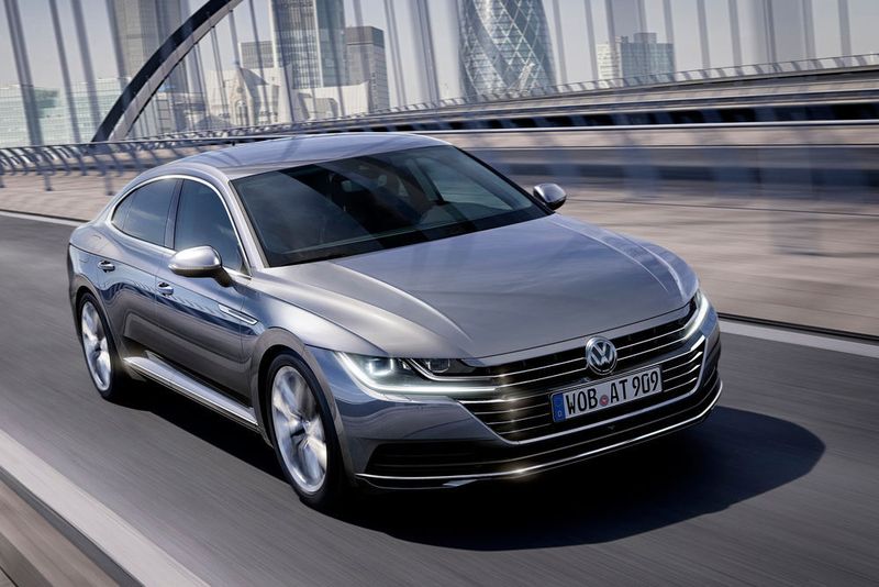 Mit dem in Genf formulierten Premiumanspruch schielt der Arteon aber auch auf frühere Phaeton-Kunden. (VW)