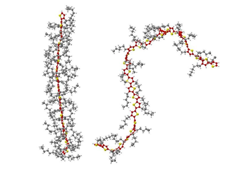 Links ein Polymer mit gestrecktem Rückgrat (rot-gelb). Die Seitenarme (grau) der molekularen Bausteine bilden ein Gerüst, das die Streckung stabilisiert. Rechts ein Polymer mit gekrümmtem Rückgrat.

 (Dominic Raithel)