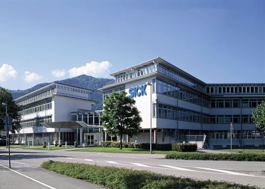 Auch der Hauptsitz in Waldkirch ist vom Stellenabbau bei Sick betroffen.(Bild:  Sick AG)
