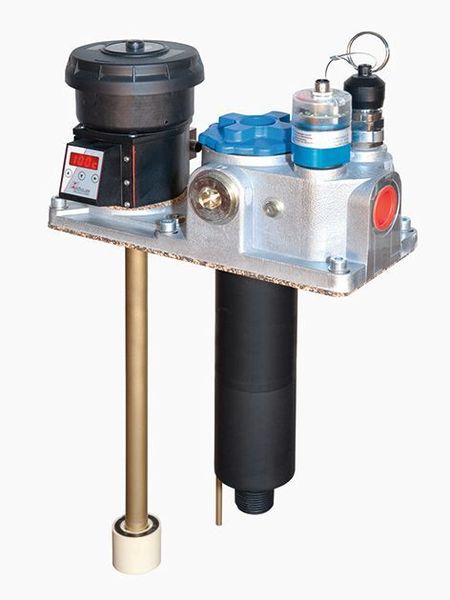 Durch das abgebildete Multifunktionsterminal werden Füllstand und Temperatur erfasst. Gleichzeitig wird durch die Erfassung des Druckverlustes der Filter überwacht. (Bühler Technologies)