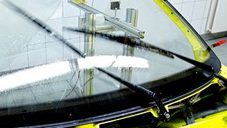 150.000 Wischzyklen mussten die Testwischer über sich ergehen lassen. (Foto: ADAC)