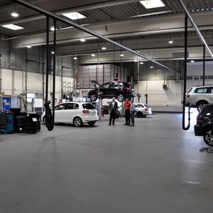 (Holz / »kfz-betrieb«)