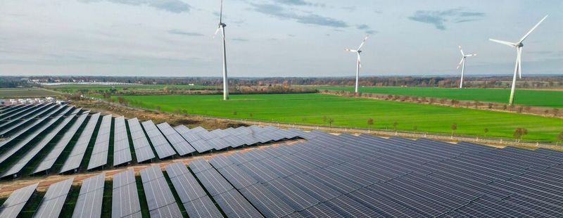Stromdurst der IT-Branche schafft starken Markt für Energiewende (Bild:  APA/dpa)