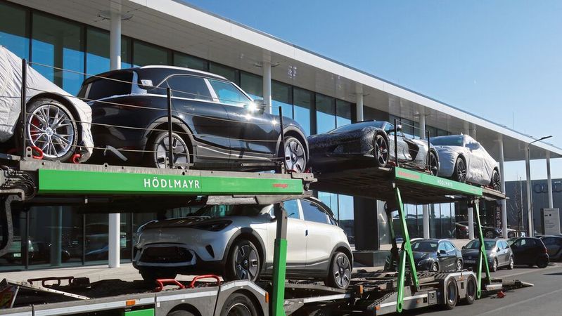 Der deutsche Neuwagenmarkt lahmt wieder. Im November gingen die Neuzulassungen um 0,5 Prozent zurück.(Bild:  Grimm - VCG)