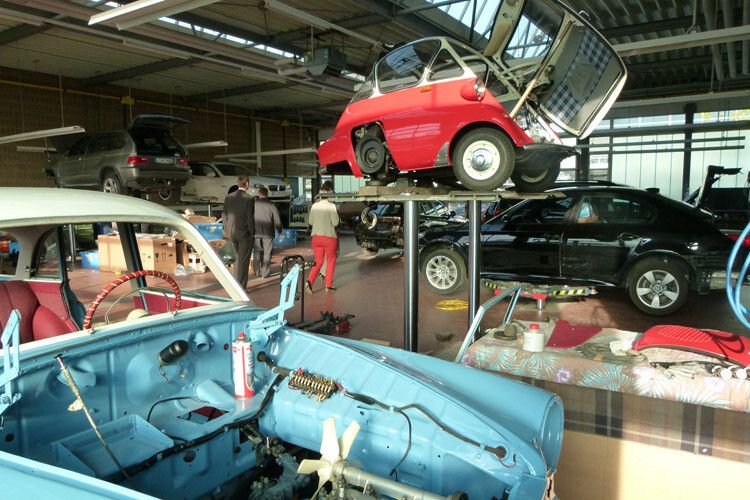 Wie es sich für echt Automobilisten gehört, sind die Müllers auch Oldtimerliebhaber. (Foto: Lulei)